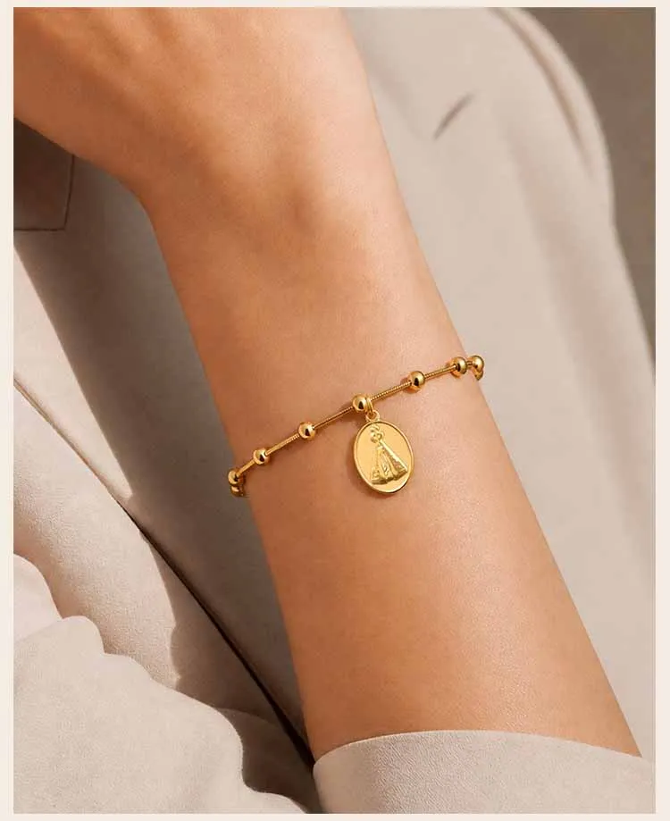 Armband mit Marienmotiv für Damen, 18K vergoldete Edelstahl-Rosenkranz-Kette mit Medaille der Heiligen Jungfrau, katholisches religiöses Geschenk – Detail 2