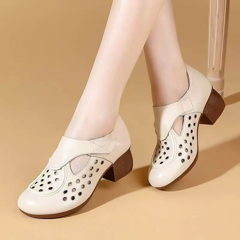 المرأة الصيف جديد الجلود الجوف خارج الكهف الصنادل كتلة وحيد عدم الانزلاق جولة تو تنفس عالية الجودة منخفضة أعلى الفيلكرو الصنادل