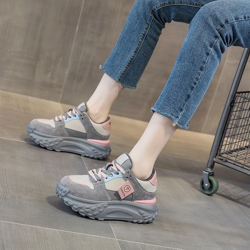 

Dad Shoes Women's 2025 Autumn/Winter New Korean Edition Casual Fashion Trend Thick soled Sports Single Shoes