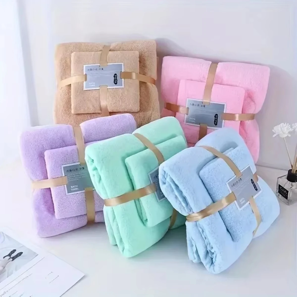 

‌2-Piece Bath Towel Set Super Soft Highly Absorbent Quick-Dry Coral Fleece Towels for Adults Spa Hotel Use Colorful Solid-color