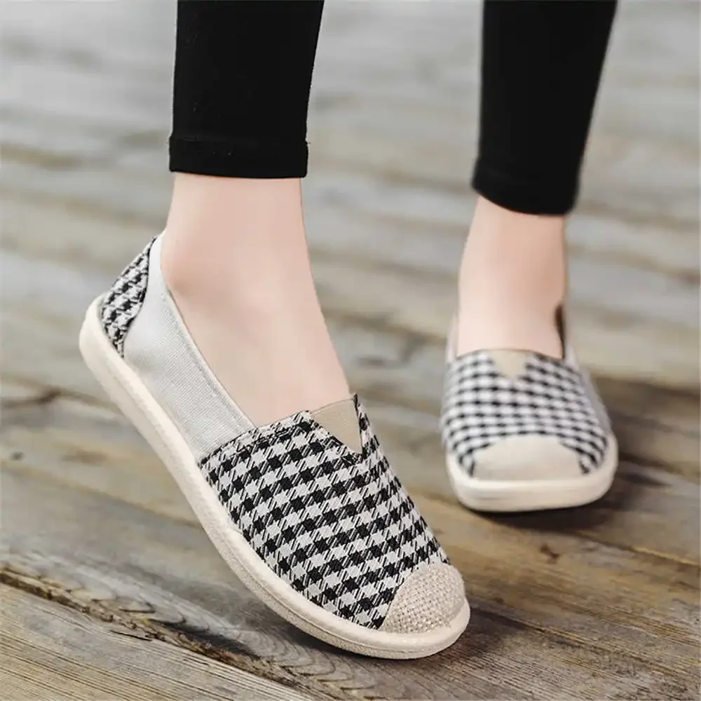 With Pattern With Pictures Cheap Walking Lux Sneakers Middle Age Women Shoes Sports Outing 2024 New Fast Leading New In