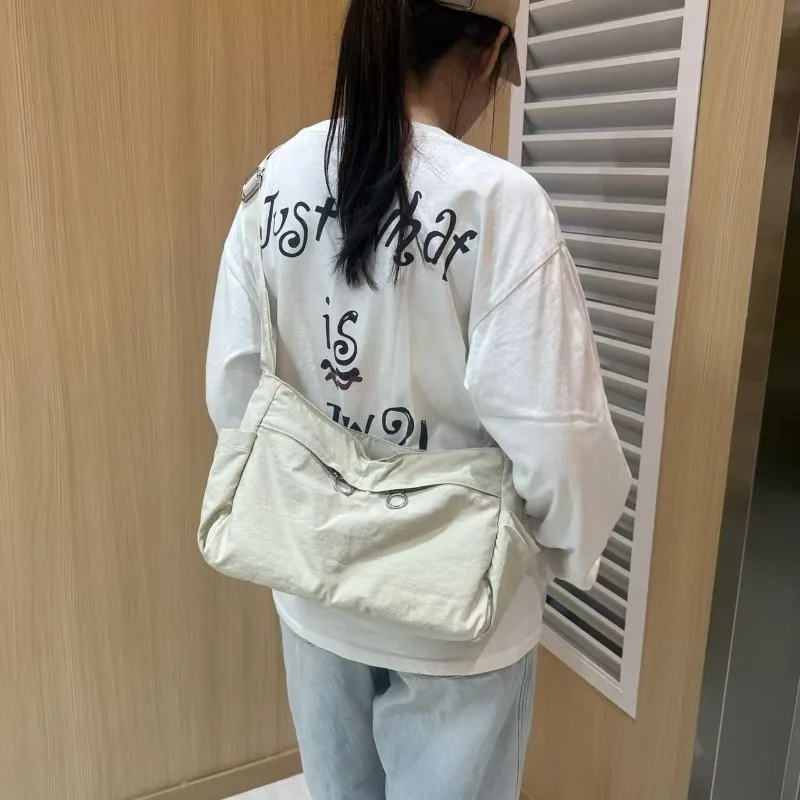 Fashion Solid Color Nylon Sweet Youth Design Shoulder Bags for Women 2026 High Quality Temperament Lightweight Crossbody Bags
