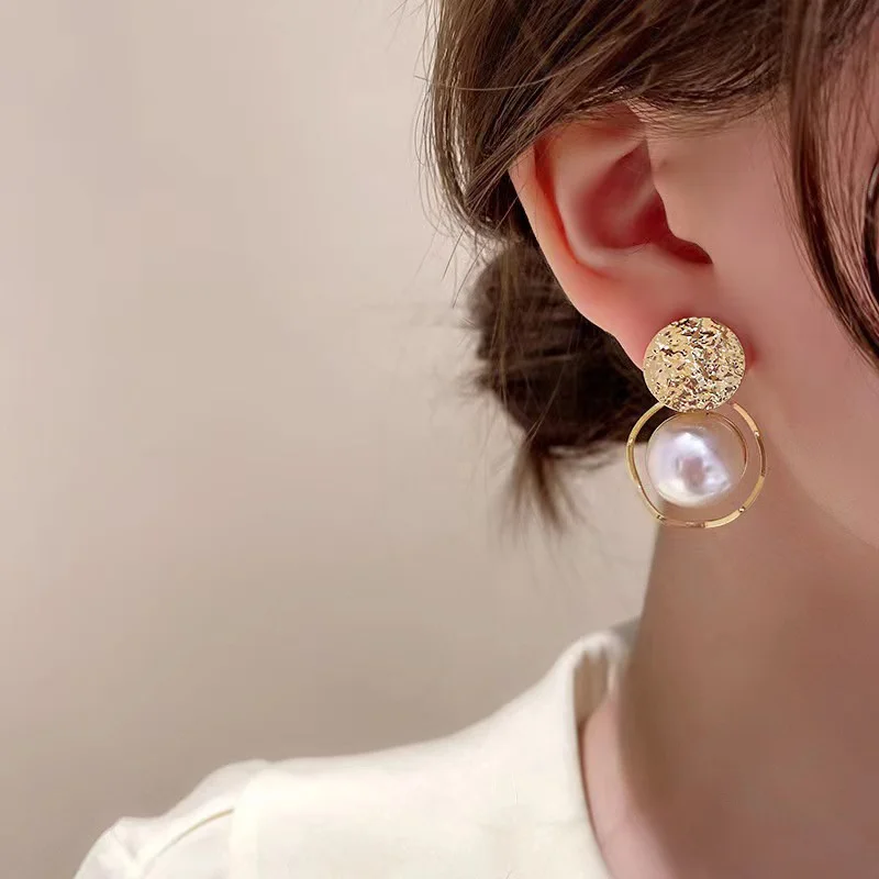 Irregular Round Large Pearl Hollowed Geometric Metal Earrings For Women Party Gift Fashion Jewelry Accessories