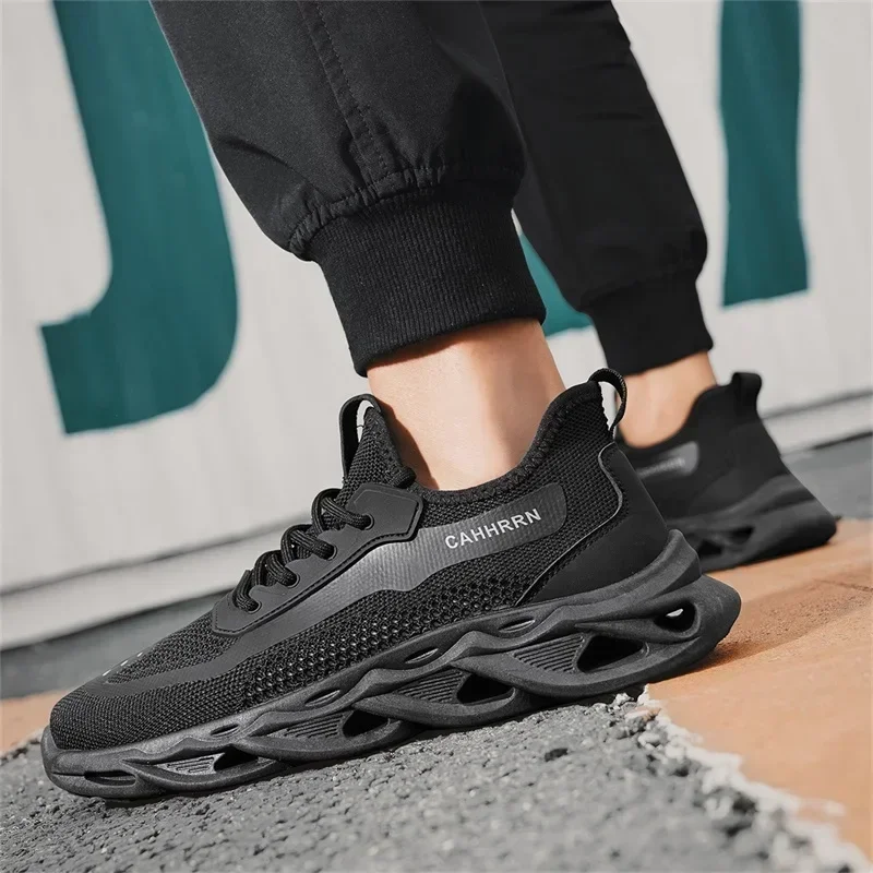 

Мужские повседневные спортивные кроссовки с дышащей сеткой на шнуровке, уличные легкие, износостойкие и противоскользящие кроссовки