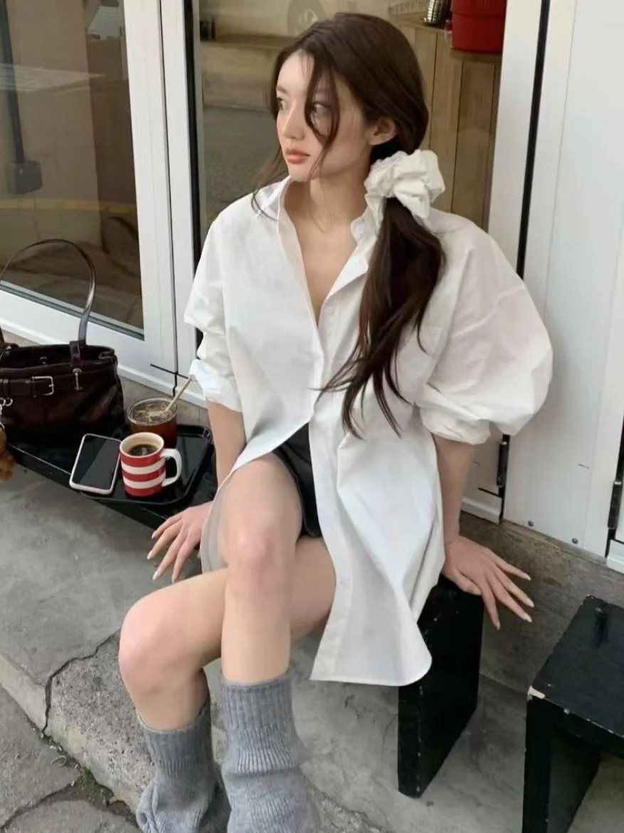 

Новая женская рубашка в корейском стиле, свободного кроя, синяя в полоску, весна 2026, белый повседневный топ с резинкой для волос, элегантный, простой, модный