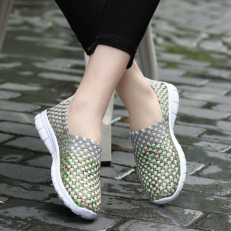 Woman Sneakers Ladies Jogging Shoe Women's Flats Female Casual Shoes Weave Breathable Walking Plus Size 35-42 Four Colors
