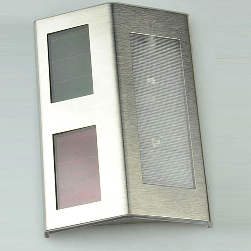 Lampione stradale solare Durevole a lungo uso in acciaio inossidabile 1200mAh Passerelle Cortili Percorsi Illuminazione ad energia solare per esterni