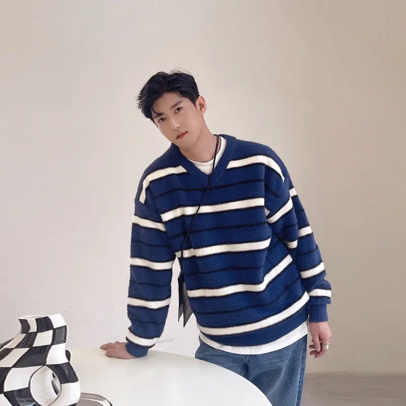 

Fashionable Korean Personalized Sweater for Men with Striped Contrast Color V-neck Bottoming High-end Long-sleeved Sweater