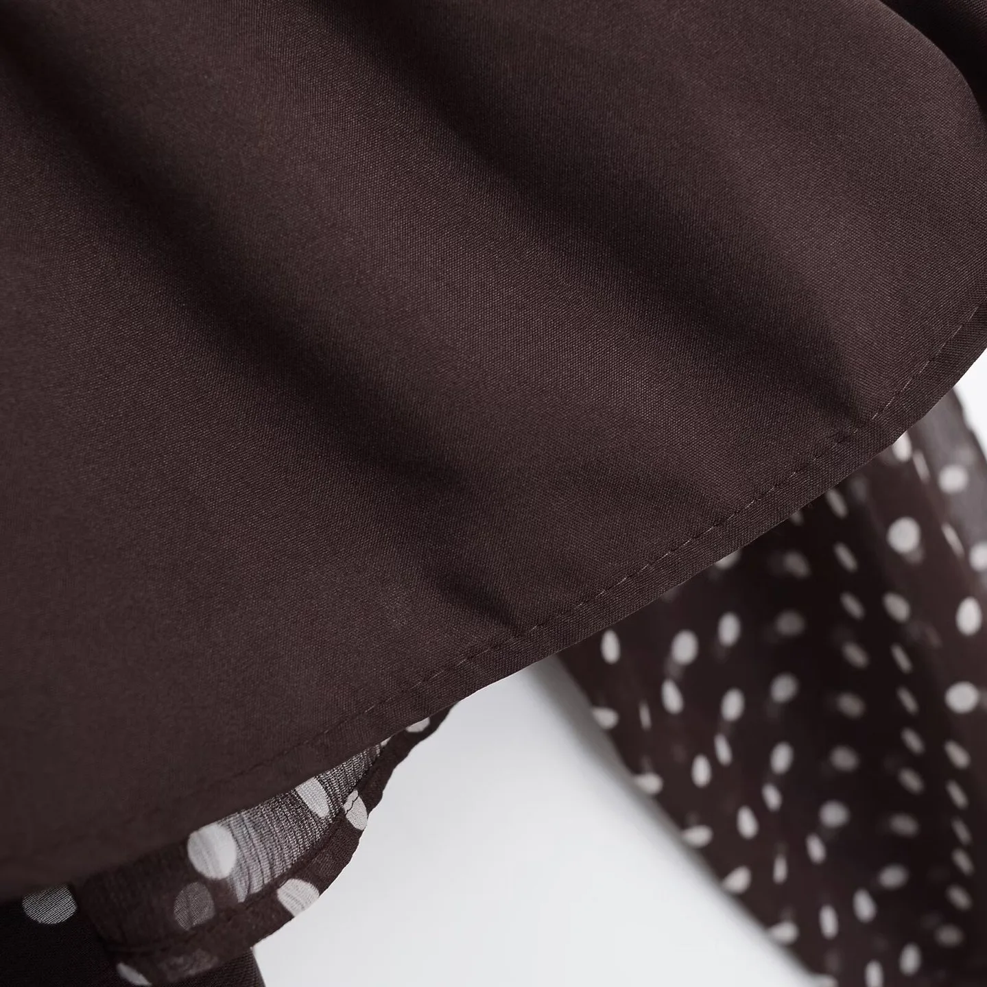 Camicia a maniche lunghe da donna con stampa a pois Colletto alla coreana autunnale Camicetta elegante in chiffon Top elegante allentato con volant di lusso