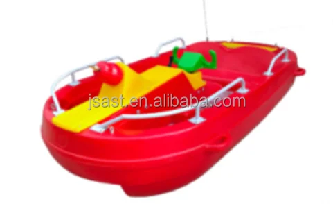 Amusement battery operated electric Plastic luminous bumper boat for swimming pool inflatable plastic boat water gun children