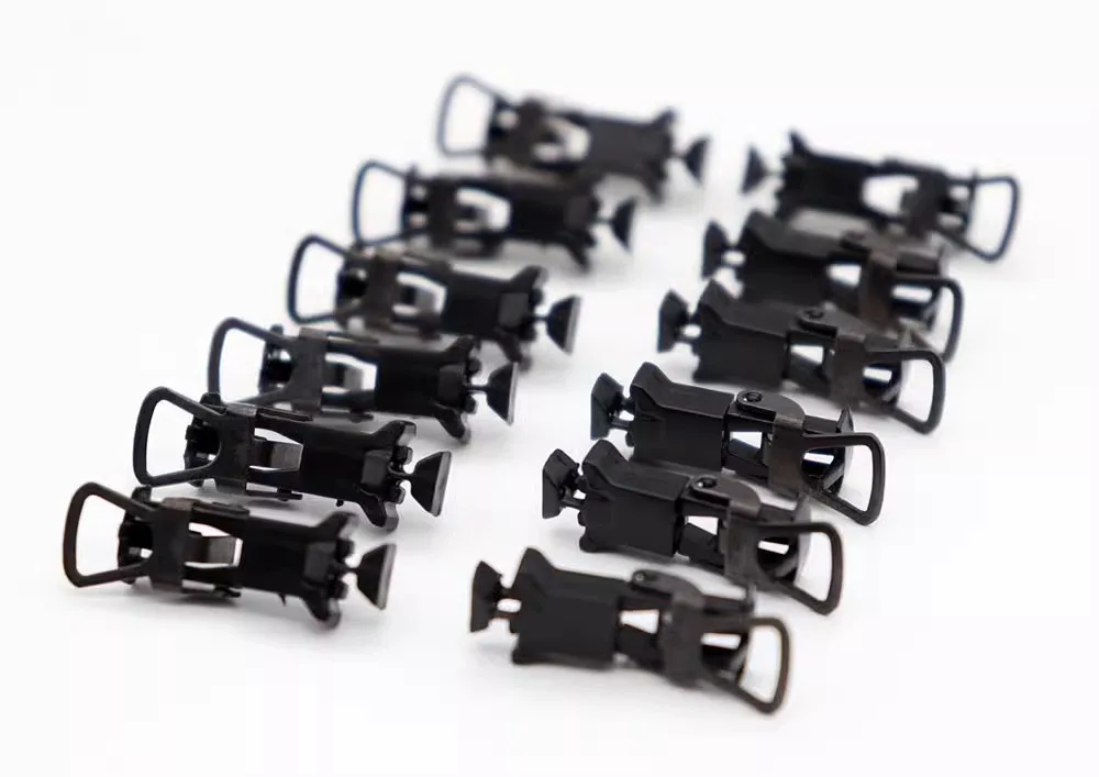 Evemodel 12pcs HO Scale 1:87 NEM European Knuckle Coupler Couplings with Holder Box Pocket