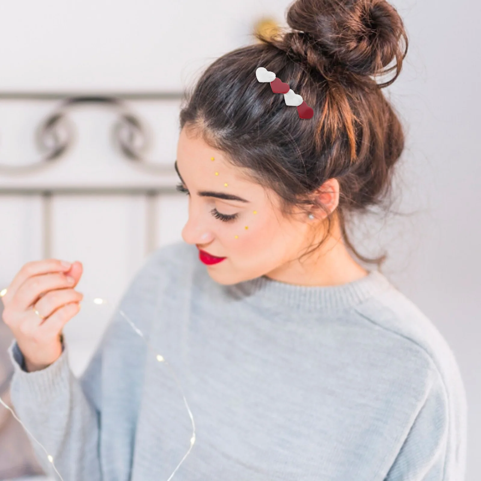 

4 Pcs Red Pattern Acetate Hair Clips Stylish Claw Clips Lightweight Secure Hold Valentine Circle for Women