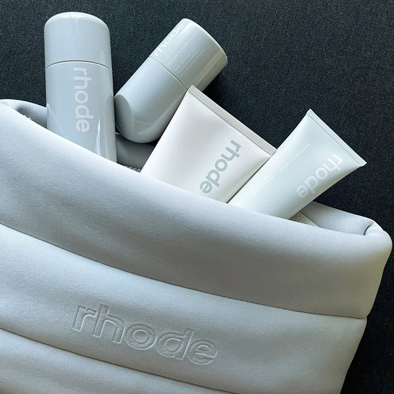 2025 موضة جديدة محدودة شعبية فقاعة حقيبة ترطيب مقاوم للماء أحمر الشفاه مسحوق أحمر الخدود مستحضرات التجميل مجموعة صندوق ماكياج الفتيات يجب