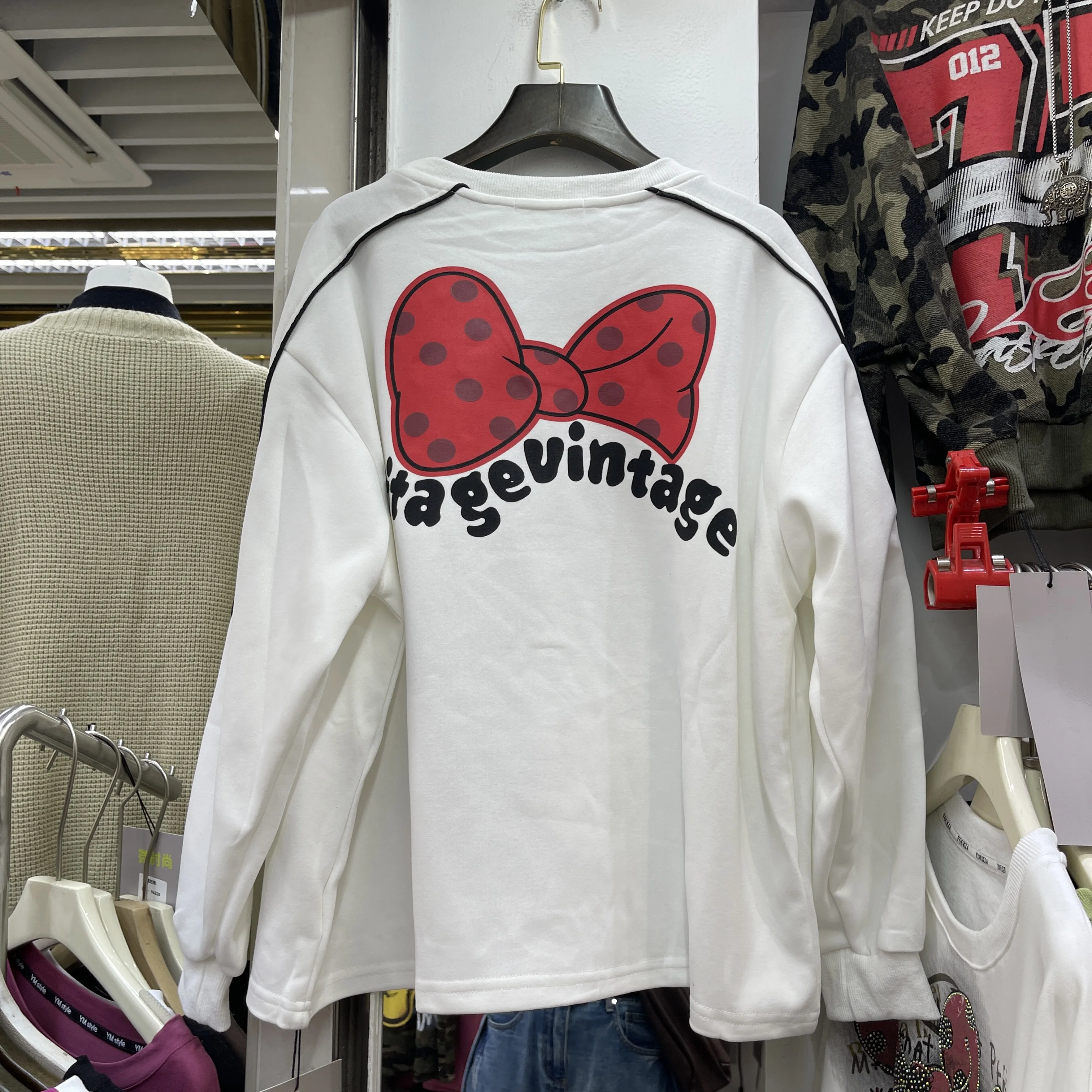 2025 Trendy Brand New Autumn Heavy Embroidery Sequin Cartoon Print Round Neck Fashion Loose Pullover Sweatshirt Long Sleeve Top