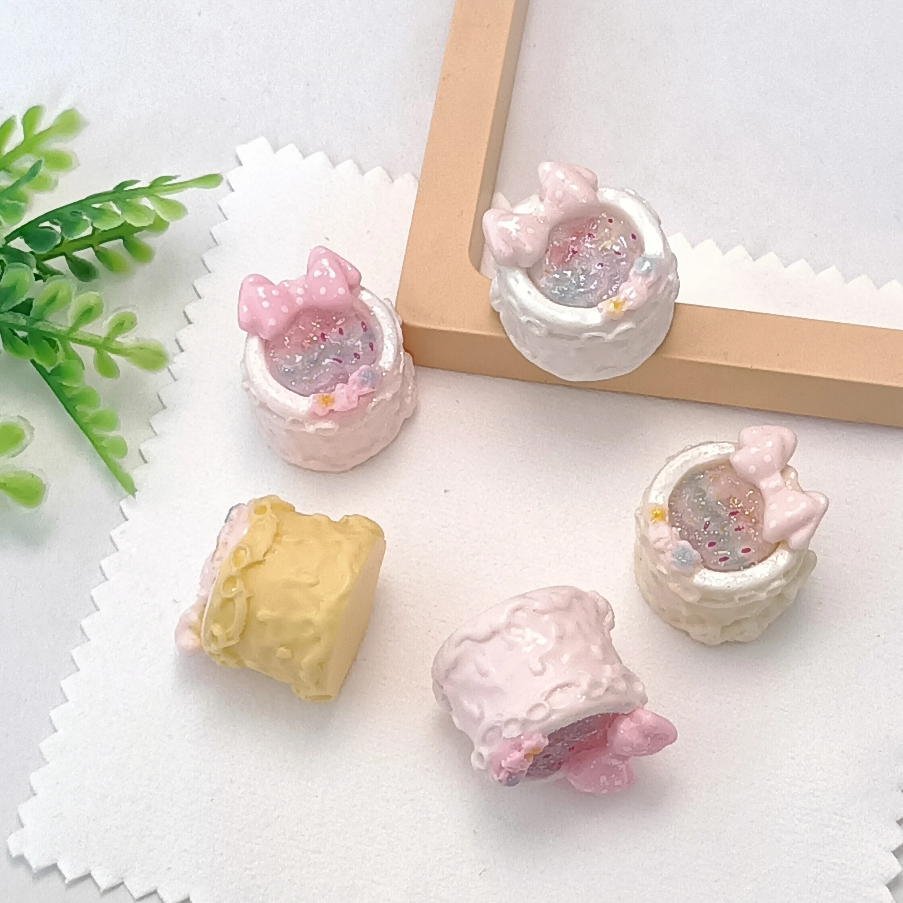 Dollhouse Miniature Food Play Scene Decoration Mini 3D Bow Cake Doll Accessories Toys