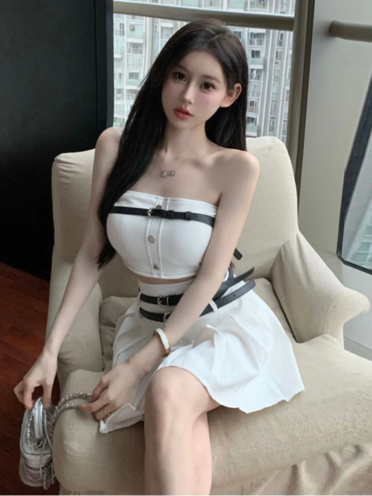 

Chic Trendy Double Belted Wrap Chest Crop Top And Skirt Two Piece Set Anti-Aging Fashionable Vest Top Pleated Skirt Ensemble