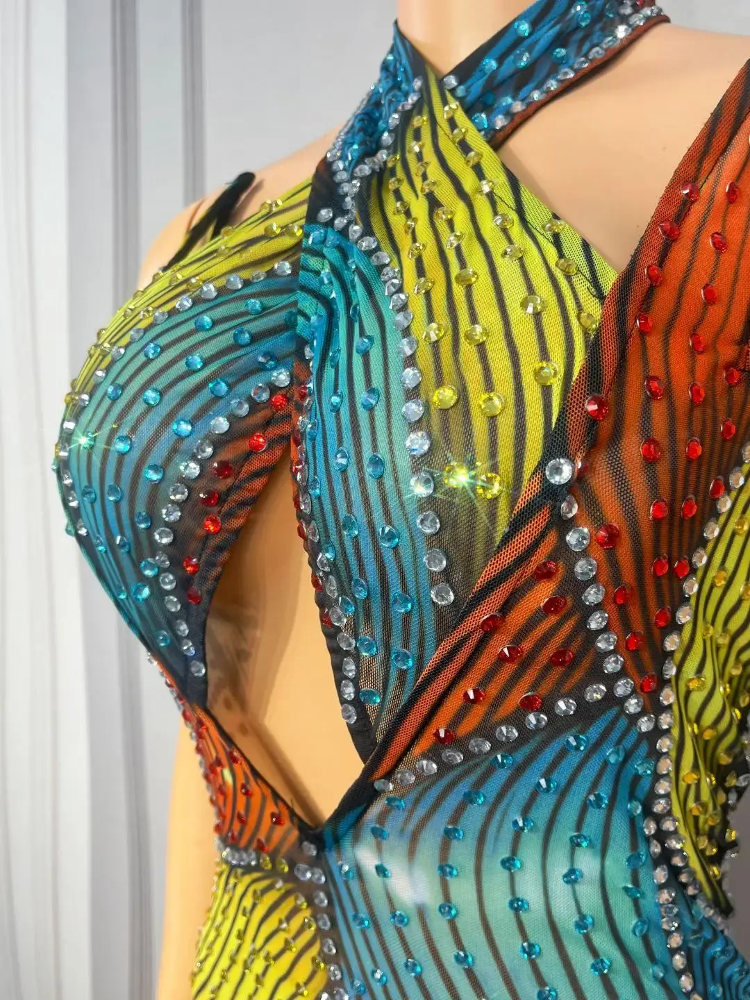 Caisehong Sparkly Curved Wave Multi Tone Rhinestone Mermaid Maxi Gown Halter Crisscross V Cutout Front Birthday Prom Gowns