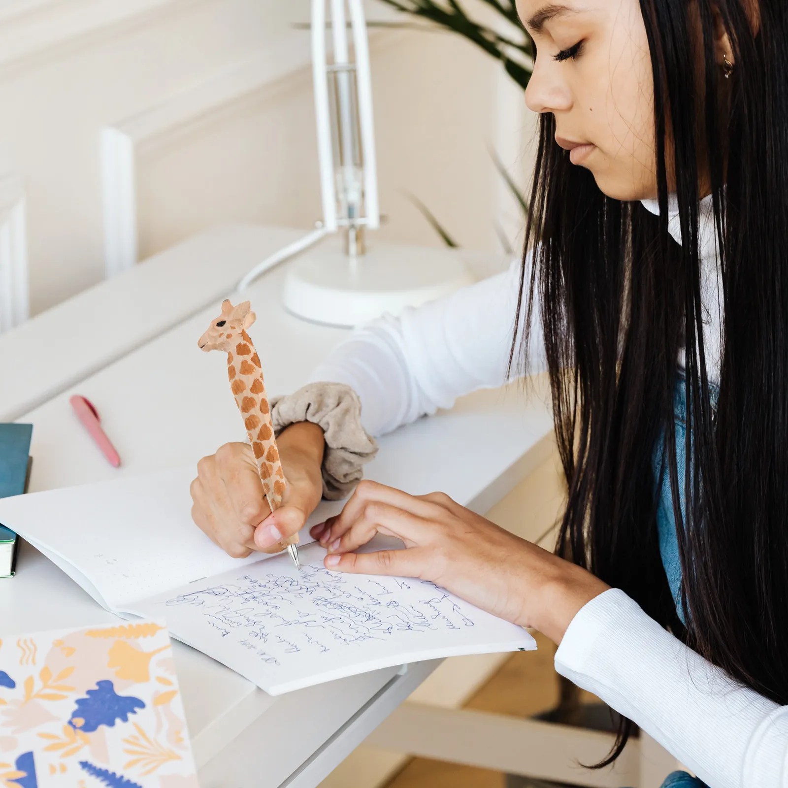 

Деревянная гелевая ручка в форме жирафа, гладкое письмо, для школы и офиса, подарок на день рождения, приз для класса