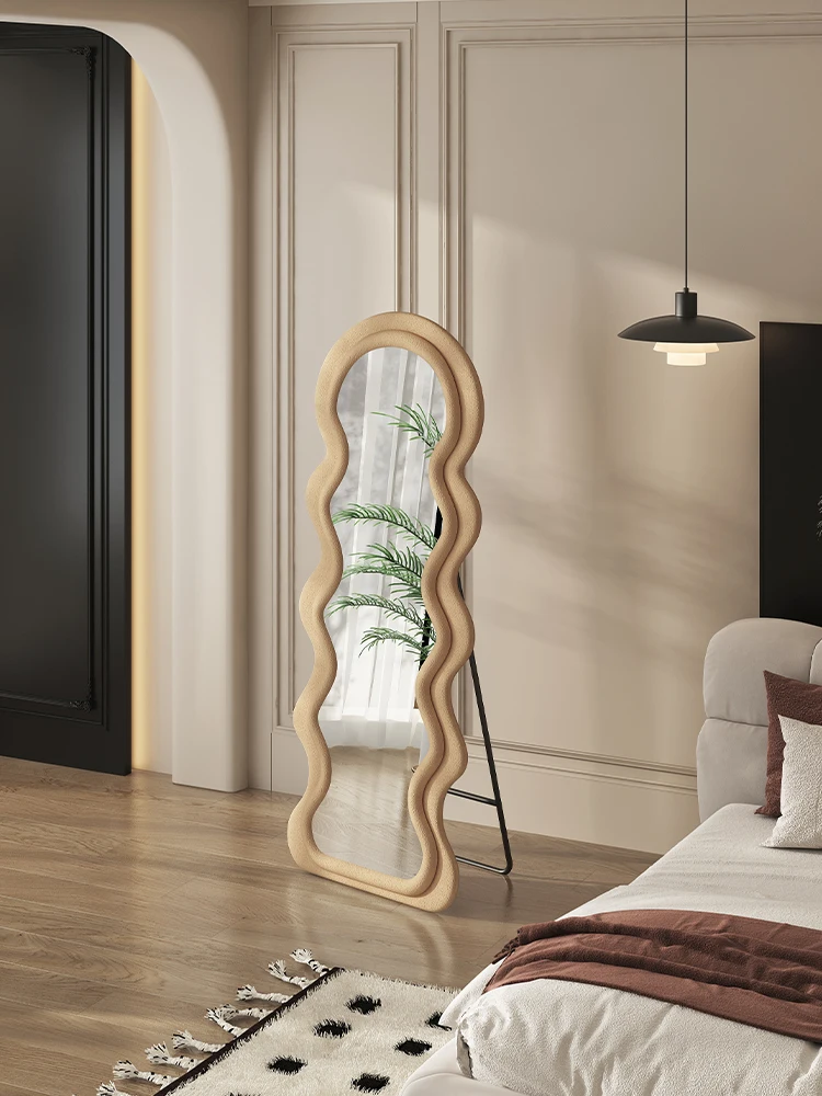 Wavy full-length dressing home against the wall floor simple fitting mirror