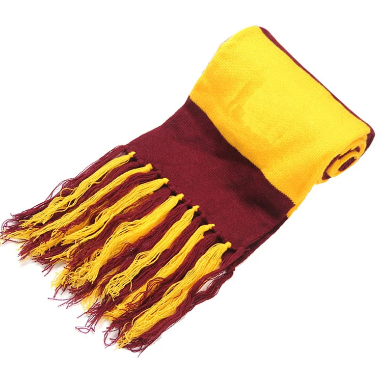 

Wholesale Winter Warm Scarf With Badge Magic Shcool Scarves Hallwoon Party Cosplay Scarf Gifts