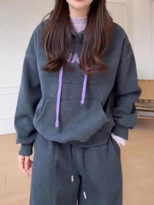 

Versatile plus Size Women's Hoodie Sweatirt Lazy Sle Loose Fit Slimming Letter Print Top for Autumn Winter 2026