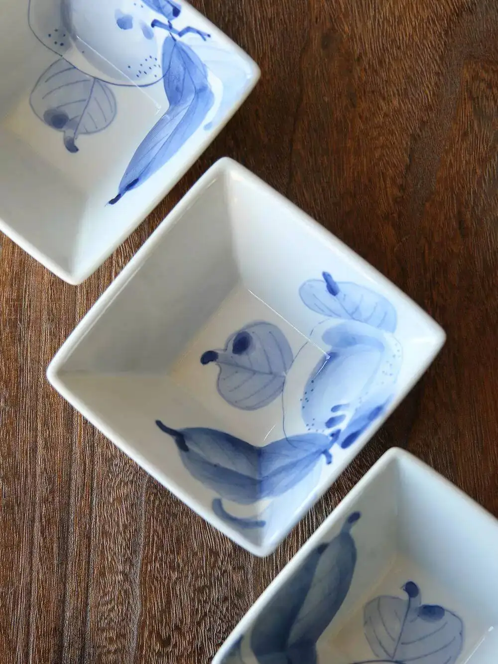 

Single Piece Imported Kutani Ware Hand-Painted Blue And White Dyed Grapefruit Square Small Bowl Japanese Ceramic Tableware