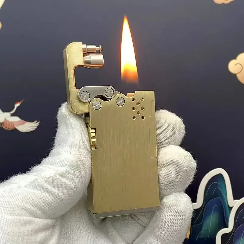 Handmade Brass Mechanical Automatic Ignition Gasoline Lighter And Titanium Alloy Material Gift Box