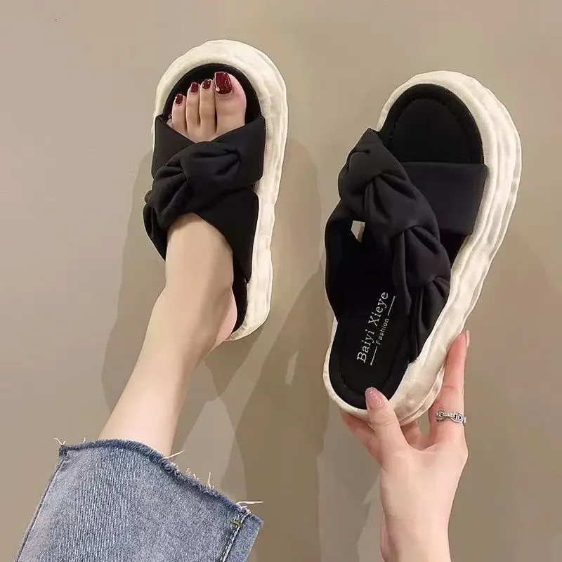 Open Toe on Beach Outside 2024 White Woman Slippers Height Thick Shoes for Women Platform Slides Sandals Casual New Fashion Vip