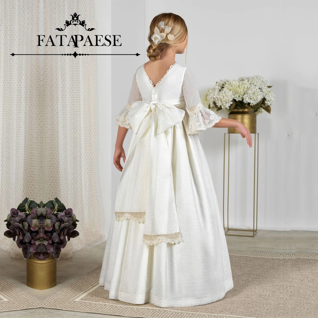 

FATAPAESE Customized Communion Dress Laces Cotton Fabric Long Sleeves with Vintage-like Laces Bow and Covered Buttons Closure