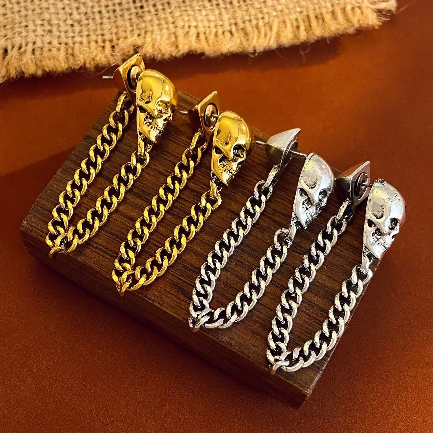 ユニセックスのビンテージスタイルの頭蓋骨のイヤリング,ゴシック,パンク,レトロ,メタルチェーン