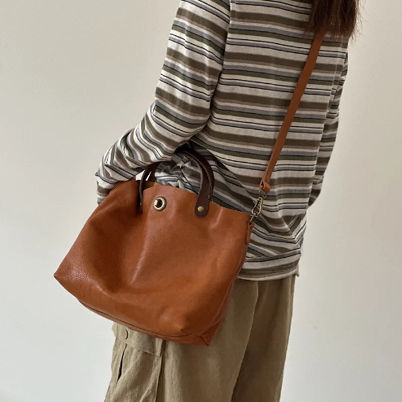 

Spring/Summer new Plant tanned tree paste top layer leather for women leather hand bill shoulder Crossbody vintage latch bag