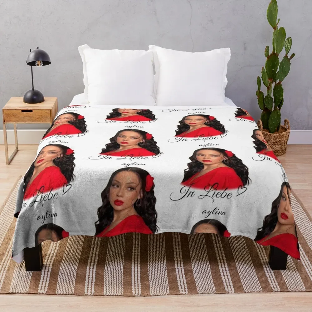 

Ayliva In Liebe In Red Throw Blanket Travel Camping Thermal cosplay anime Blankets