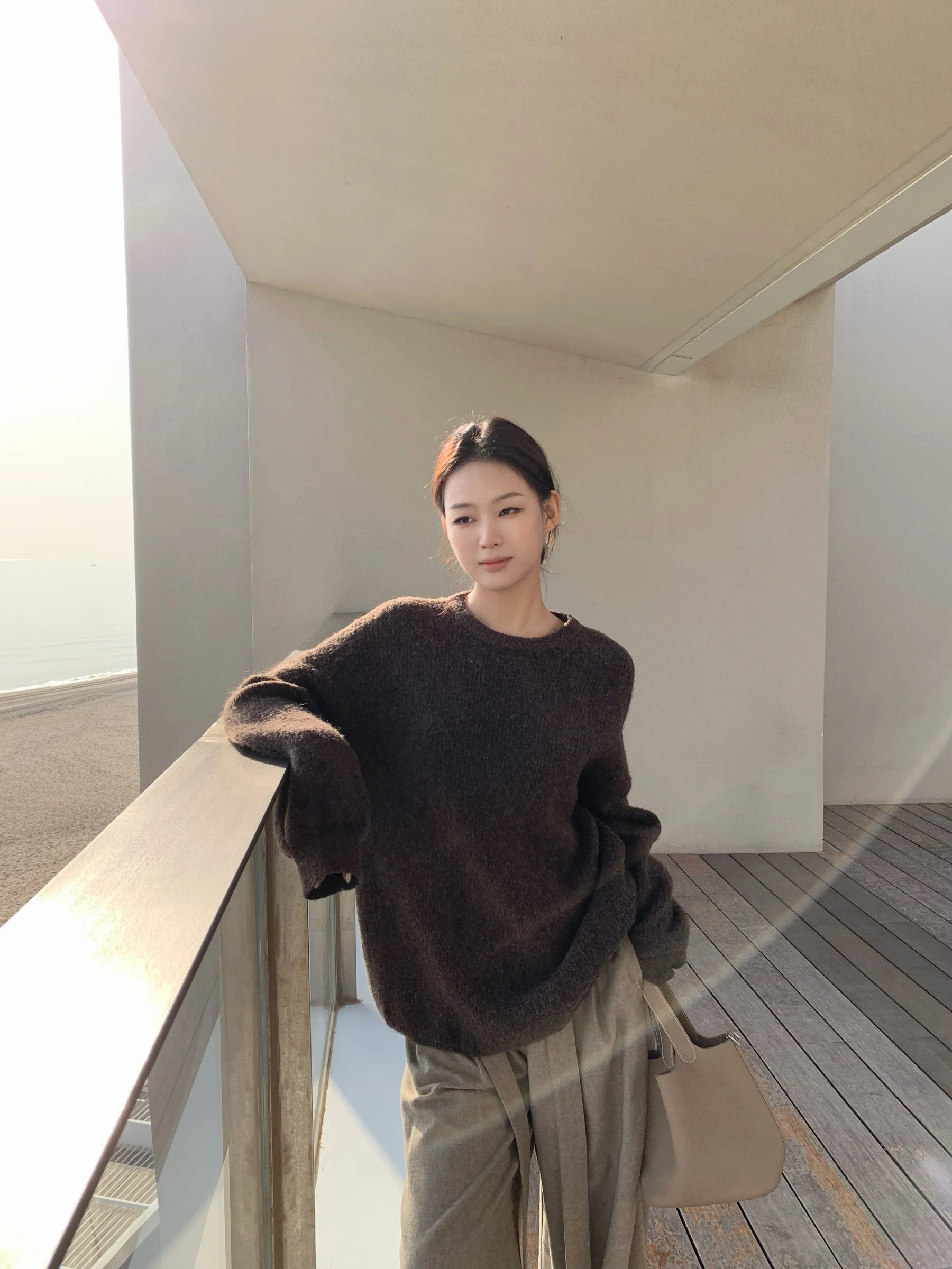 

5werkwen O-Ne Knitted Sweater Two Colors Loose Fit Lazy Sle round Ne Pullover Knitwear for Women Daily Wear