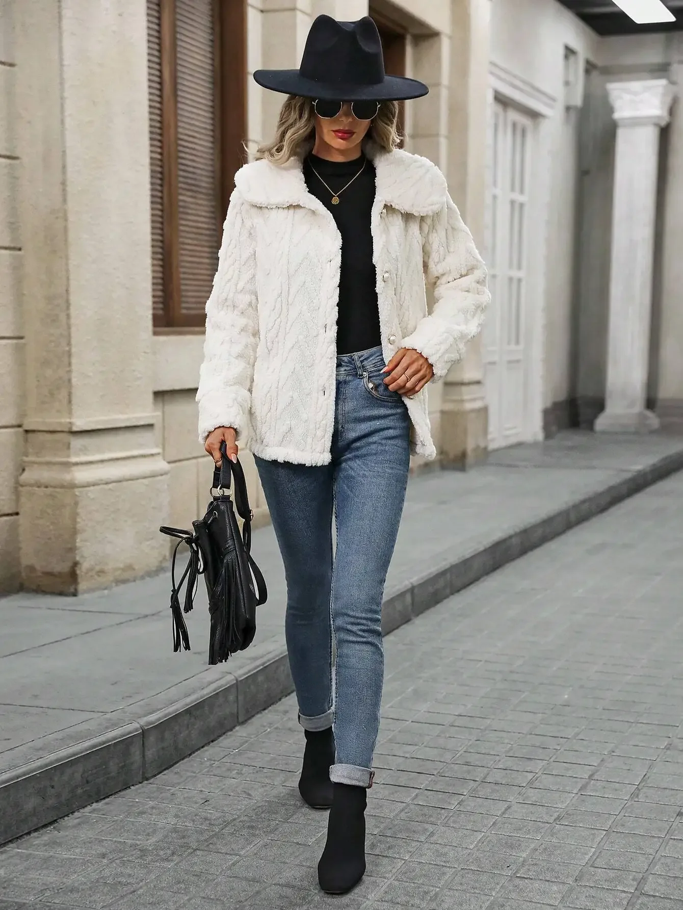 

2025 Women Autumn Winter White Jacket Soft Loose Cardigan Lady Coat Turndown Collar Long Sleeve Thick Plush Warm Coat