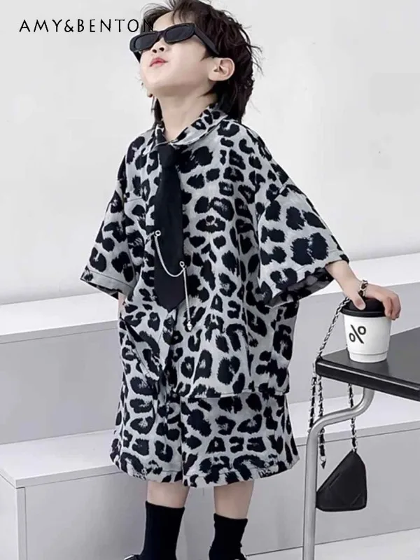 nouvel-ensemble-chemise-et-short-leopard-pour-garcons-2026-–-haut-a-revers-a-manches-courtes-et-short-ample-–-tenue-decontractee-pour-enfants-avec-cravate