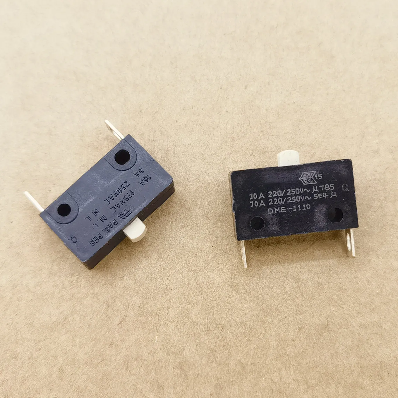 

Оригинальный новый 100% DME-1110, нормально закрытый сброс прессового разрыва, 2 контакта, 16 А, сильноточный микропереключатель