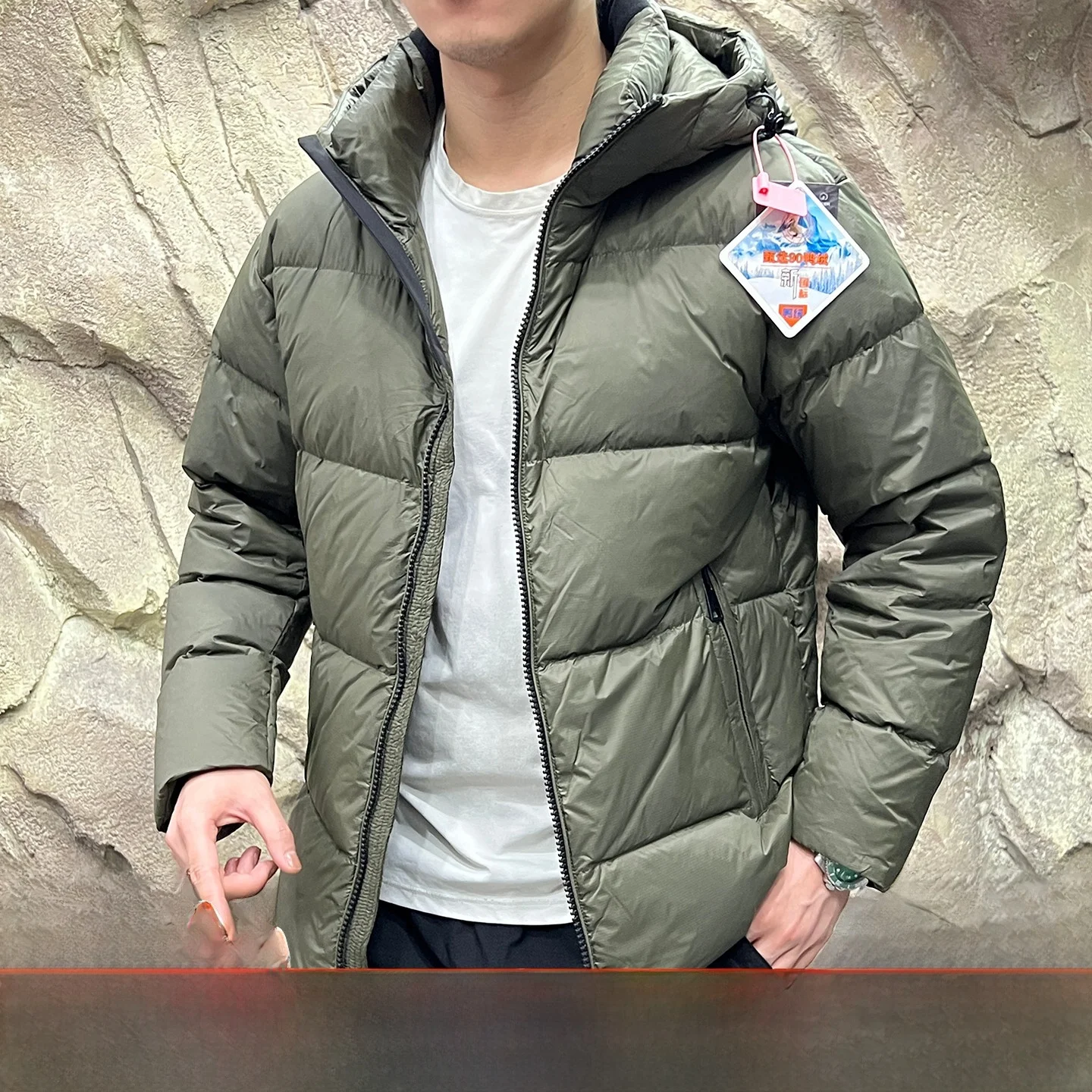 

High Fill Power 90 Du down Jaet Men's Warm Puffy down Coat High Loosen Polyester Fabric Long Sve Zipper Closure