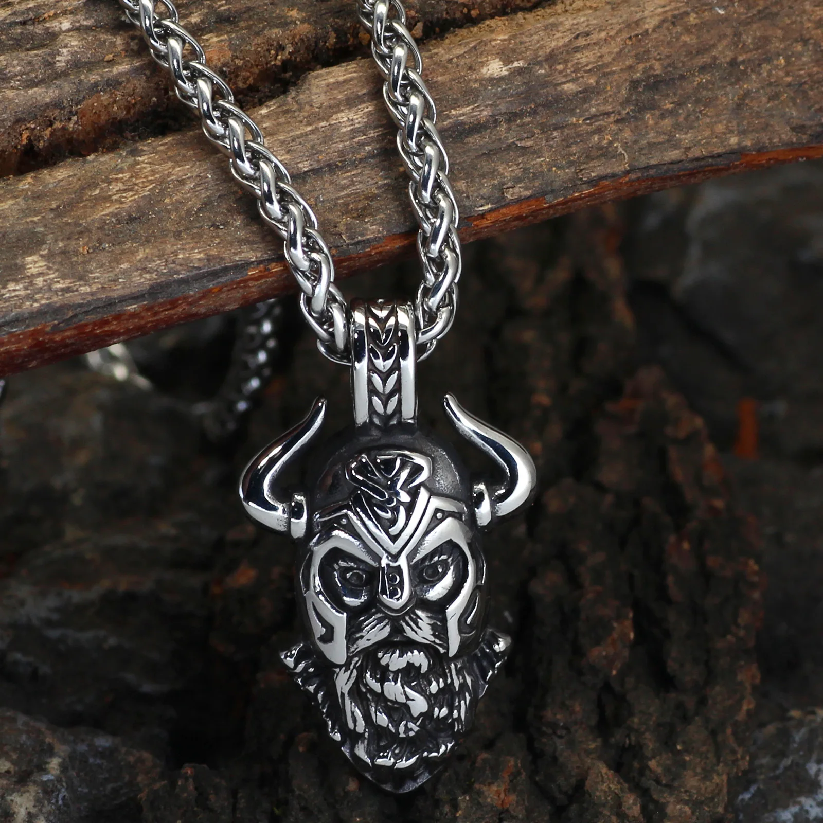 

Vintage Medieval Vikings Warrior Necklaces Men Punk Stainless Steel Norse Horn Helmet of Awe Pendant Amulet Scandinavian Jewelry