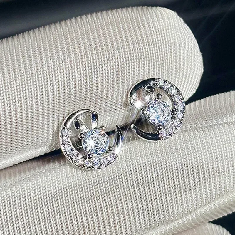 2025 New Little Rabbit Zircon Sparkling Elegant Earrings High-end Fashion Temperament Personality Daily Commuting Accessories