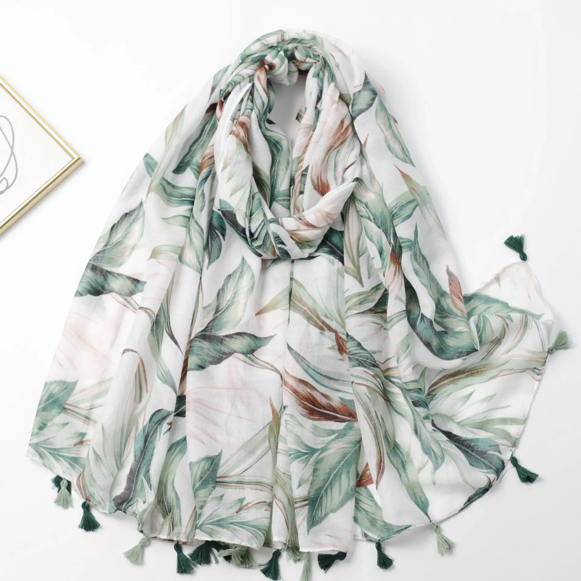 2024 Fashion Big Leaf Print Tassel Scarf Shawls Foulard Beach Leaves Pattern Scarves Hijab Wrap Wholesale 10pcs/LOT