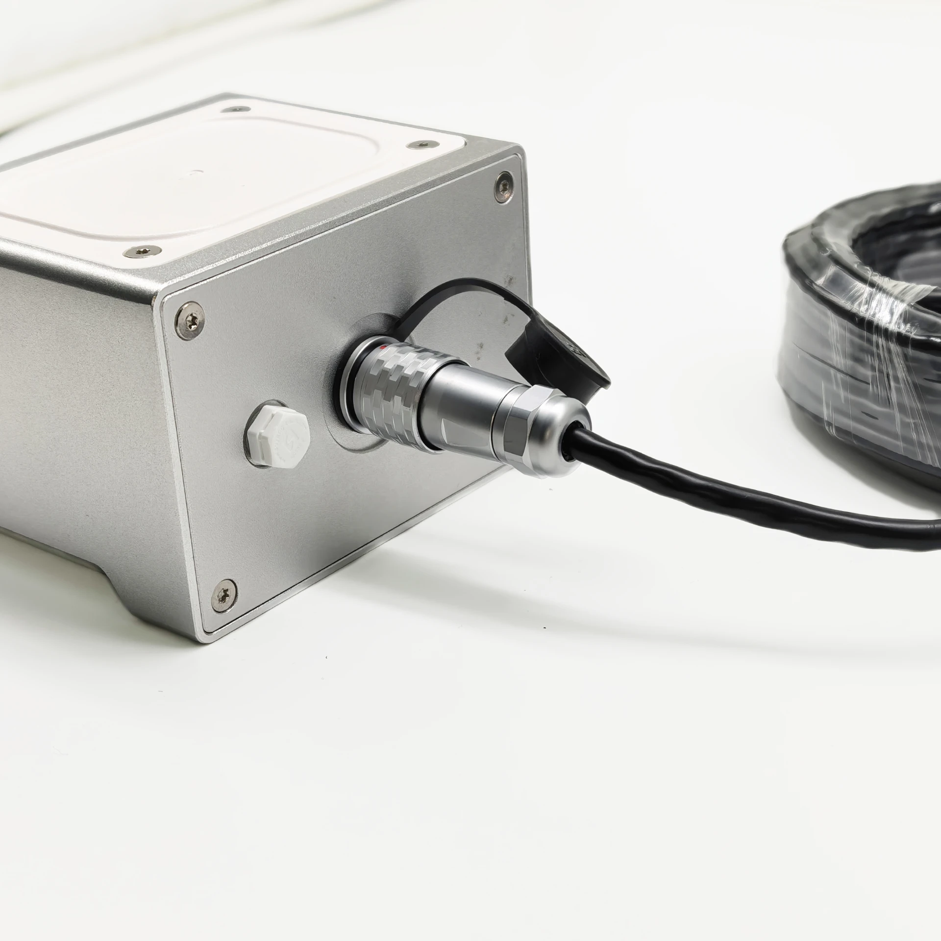 RS485 80 جيجا هرتز مم موجة الرادار قياس مستوى السائل/قياس التدفق شبكات إمدادات المياه/قنوات الري/القنوات/الرافعات