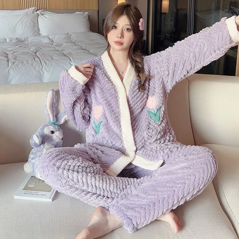 Winter Pajamas Women Coral Fleece Thickened Sweet Leisure V-neck Nightclothes Suit Female Large Size 100.00kg Wearable Homewear