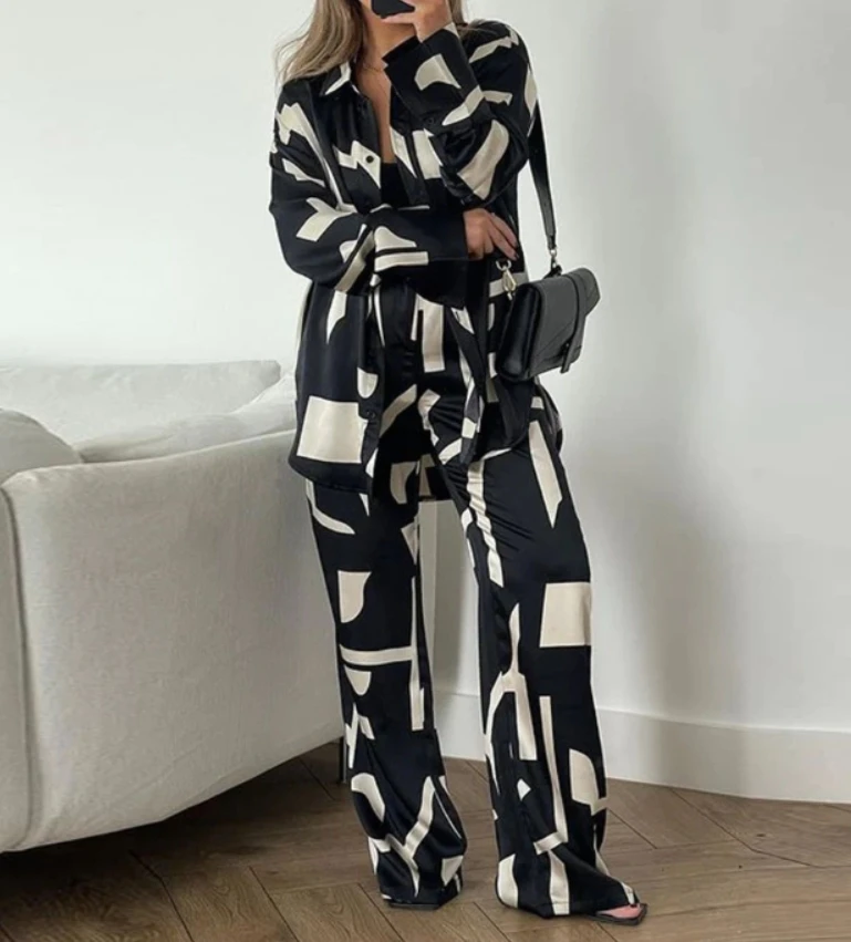 

Loose long sleeved shirt high waist wide leg pants set