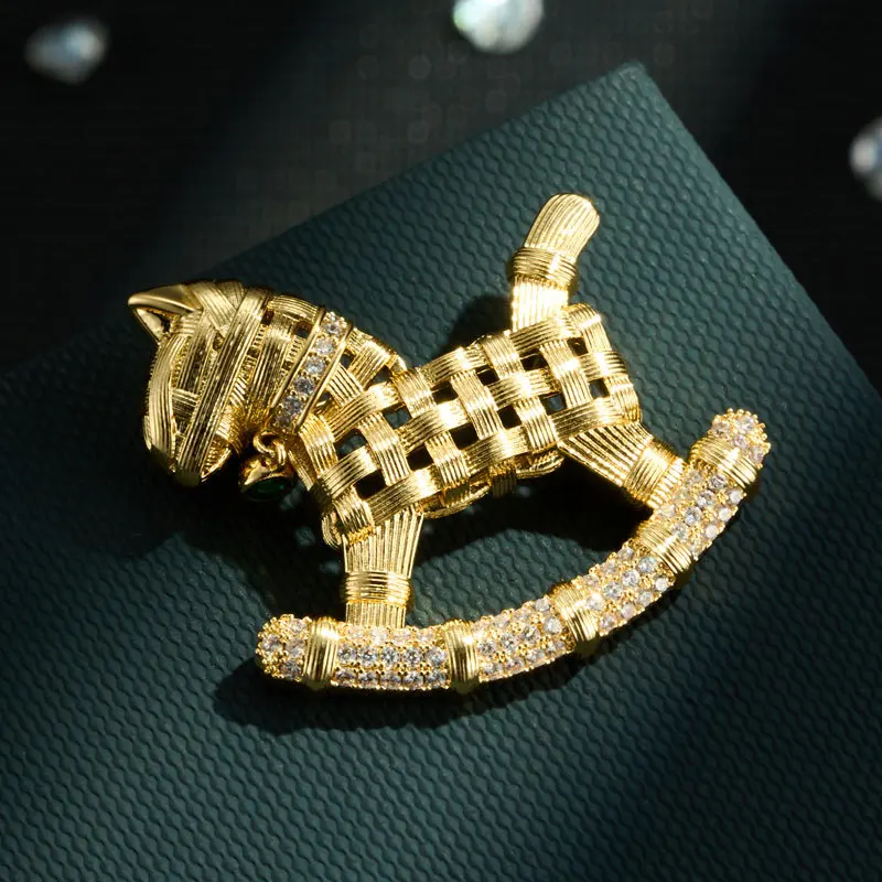 

Cute Braided Pattern Rocking Horse Brooch Copper with Gold Electroplating Zircon Exquisite Pin Brooch