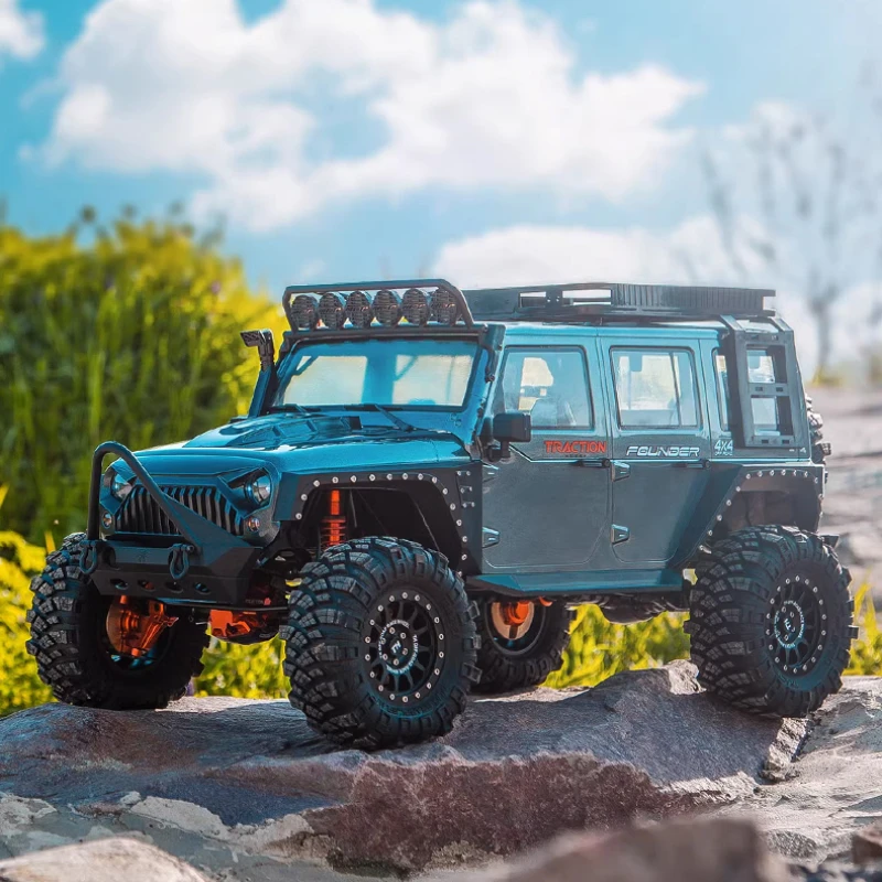 Traction KM4 Founder Pro 1/8 RC Car 4WD Off Road Climbing Crawler Truck Upgraded Door Bridge Version with Differential Lock Toy