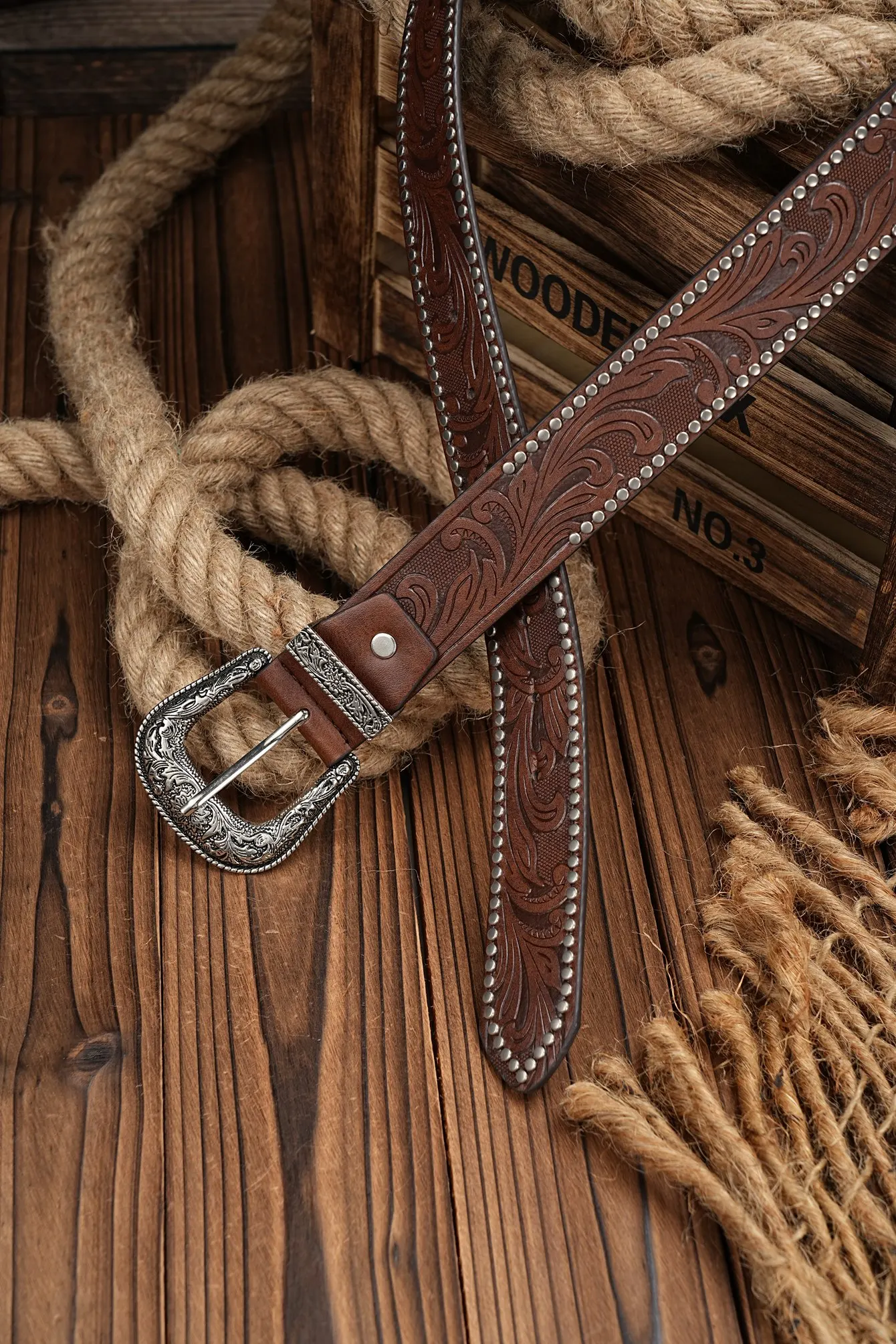 Western Cowboy PU-Ledergürtel – Herren-Hüftgurt, Stier-Dekoration, Blumenmuster, graviert für Jeans – Detail 8