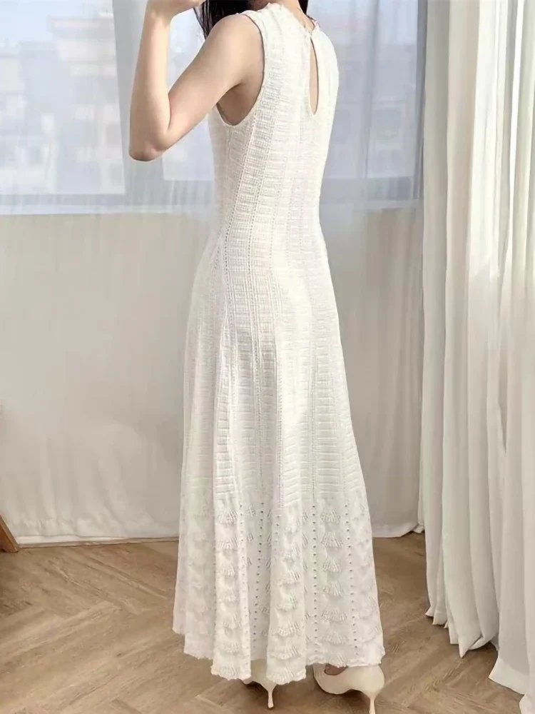 Women's white round neck knitted dress sleeveless slim evening party midi robe