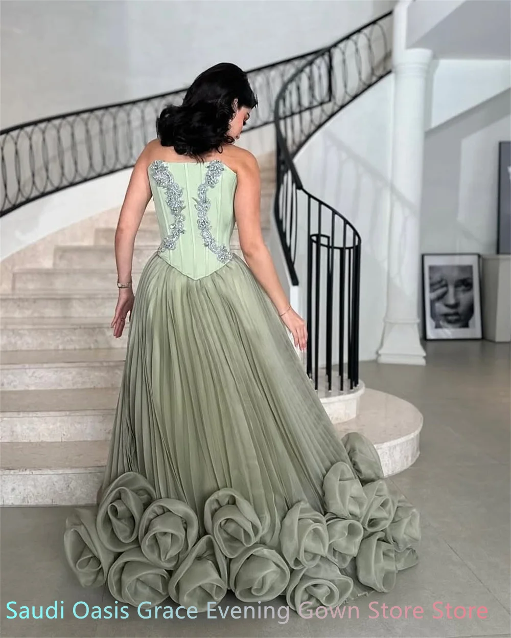Customized Exquisite Green Organza Vestido De Noche Elegant Strapless Crystal Tiered Crystal Zipper Back Vestido De Festa 6