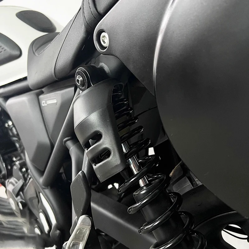 صالح لهوندا CL250 CL500 CL300 SCL500 2023-2024 الصدمات الخلفية غطاء للحماية CL 500 دراجة نارية الملحقات الخلفية صدمة غطاء غبار #2