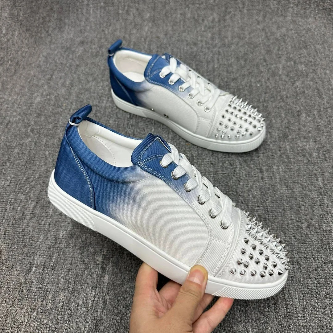 

Blue Patchwork White Denim Leather Unisex Sneakers Rivets Decorate Round Toe Red Sole Casual Sports Shoes For Women Men Fashion